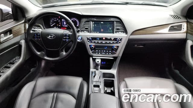 Hyundai LF Sonata Special, 2016 20