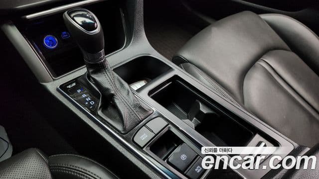 Hyundai LF Sonata Special, 2016 19