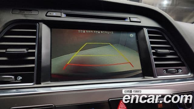 Hyundai LF Sonata Special, 2016 10