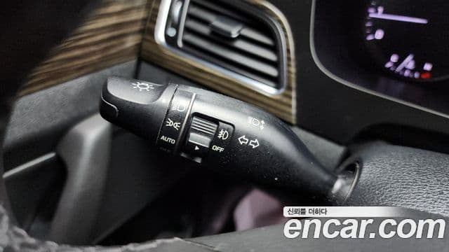 Hyundai LF Sonata Special, 2016 18