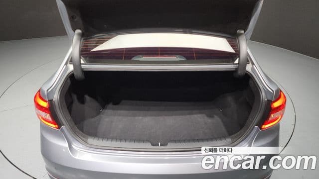 Hyundai LF Sonata Special, 2016 7