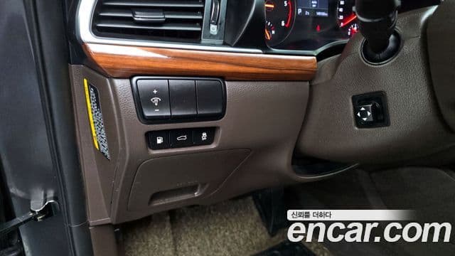 Kia All New K7 Prestige, 2016 13