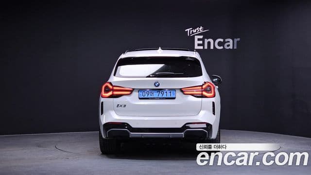 BMW iX3 M Sport, 2024 4