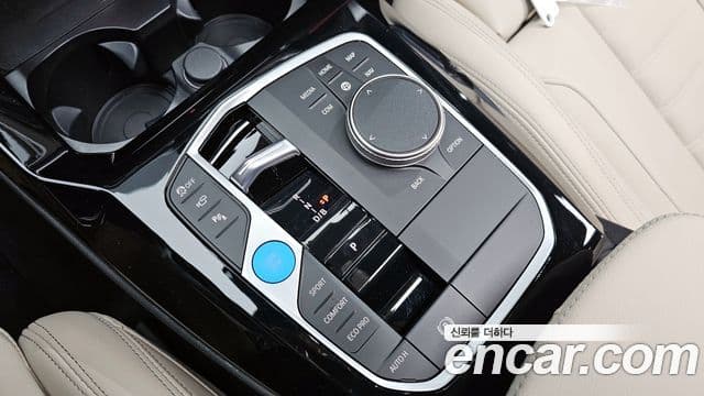 BMW iX3 M Sport, 2024 9