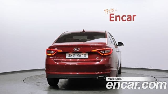 Hyundai LF Sonata Special, 2015 4