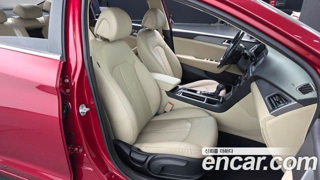 Hyundai LF Sonata Special, 2015 10