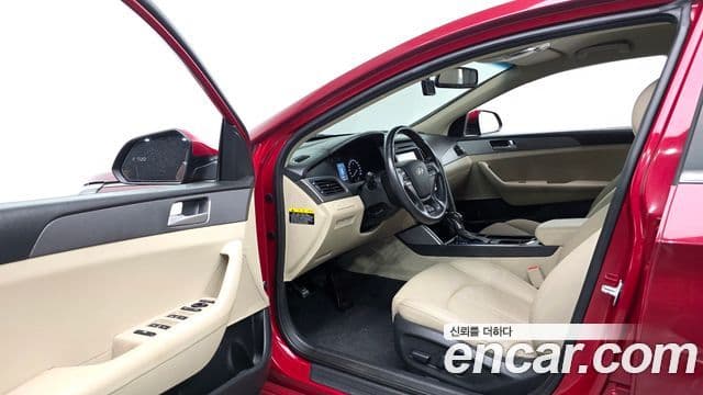 Hyundai LF Sonata Special, 2015 11