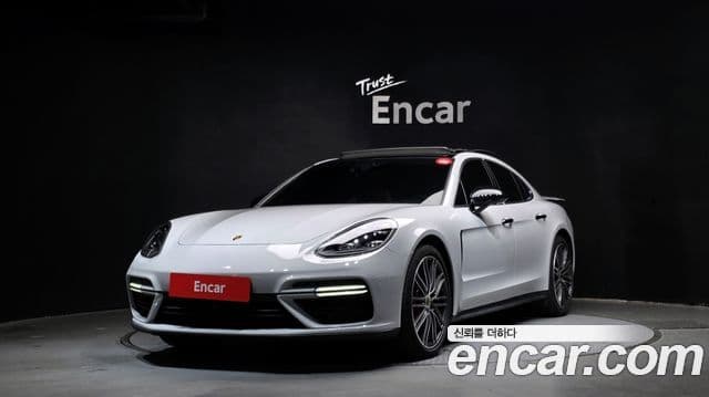 Porsche Panamera (971) 4.0 турбо, 2018 1