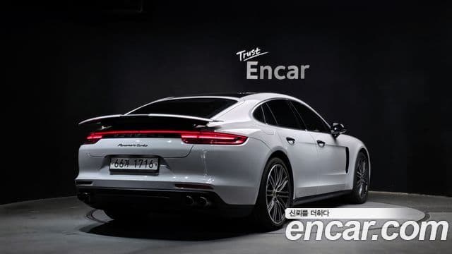 Porsche Panamera (971) 4.0 турбо, 2018 2