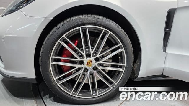 Porsche Panamera (971) 4.0 турбо, 2018 все фото