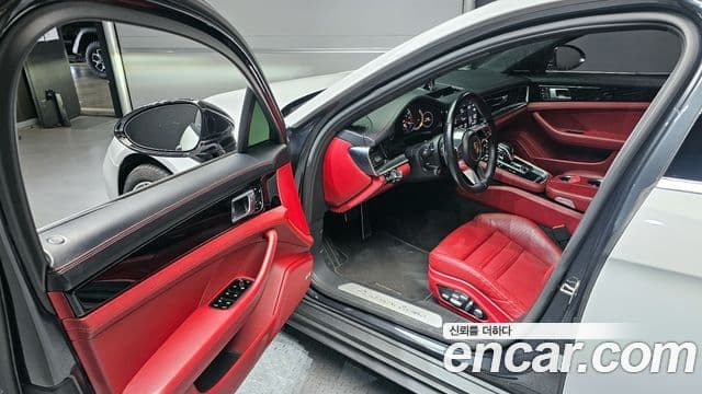 Porsche Panamera (971) 4.0 турбо, 2018 11