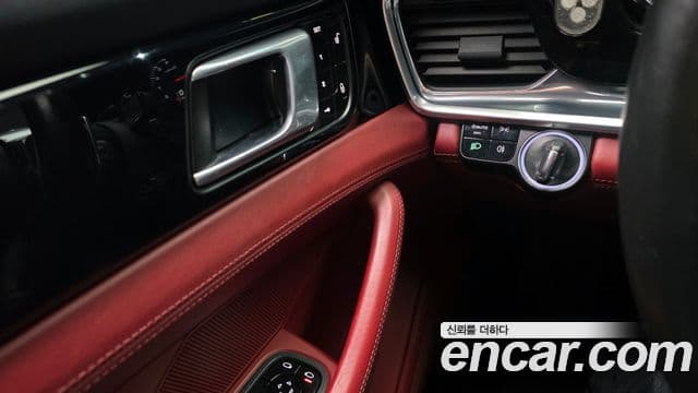 Porsche Panamera (971) 4.0 турбо, 2018 17