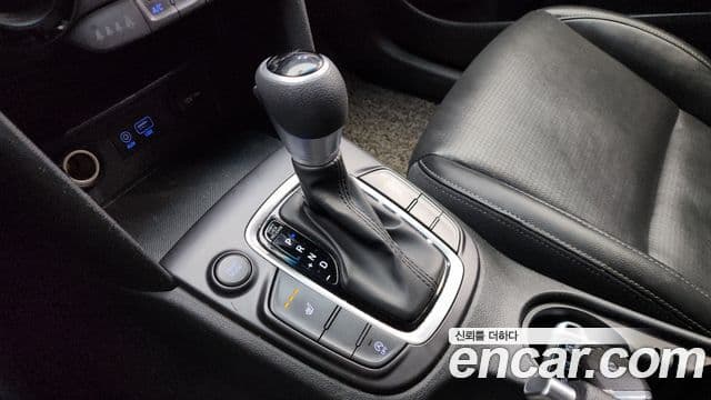 Hyundai Kona Modern, 2018 9