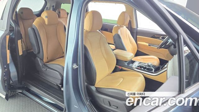 Kia Carnival 4세대 Signature, 2023 12