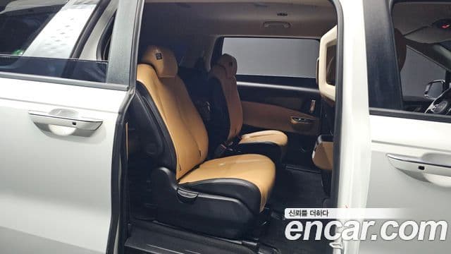 Kia Carnival 4세대 Prestige, 2023 12