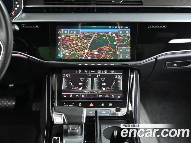 Audi A8 (D5) 55 TFSI Quattro Premium LWB, 2023 14