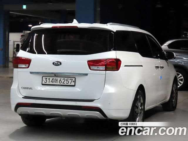 Kia All New Carnival Prestige, 2017 4