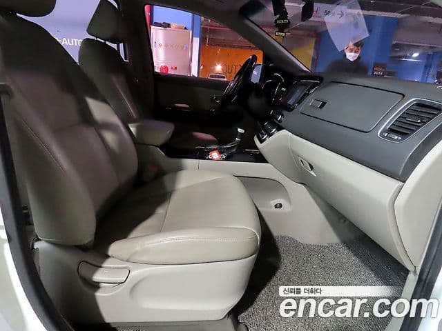 Kia All New Carnival Prestige, 2017 17