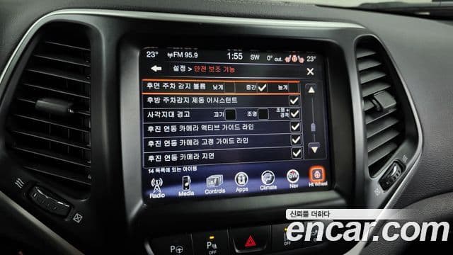 Jeep Cherokee(KL) 2.4 Longitude high AWD, 2018 16