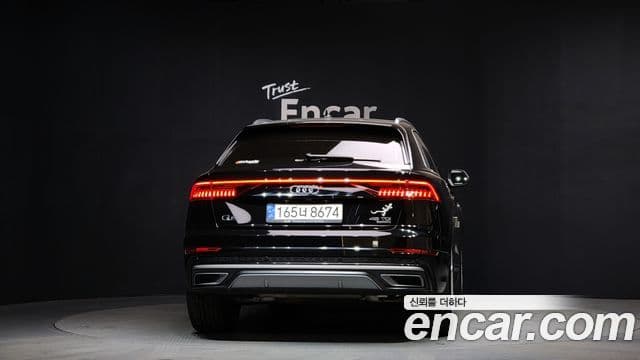 Audi Q8 (4M) Premium, 2022 4