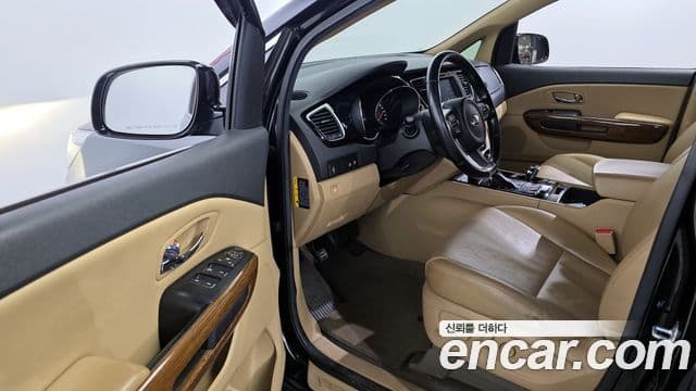 Kia All New Carnival Prestige, 2016 10