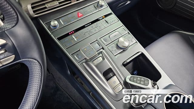 Hyundai NEXO Premium, 2024 9