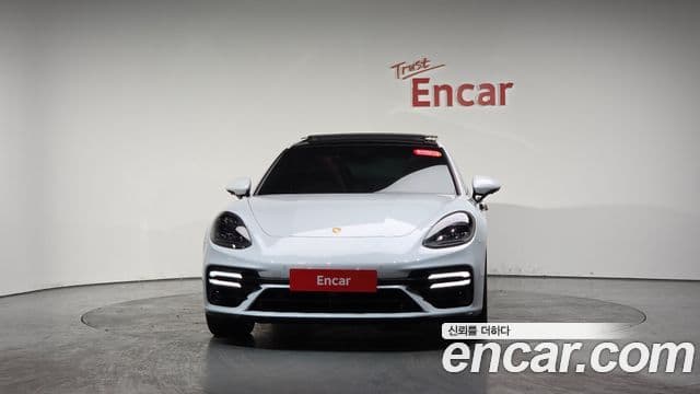 Porsche Panamera (971) 4.0 турбо, 2018 3