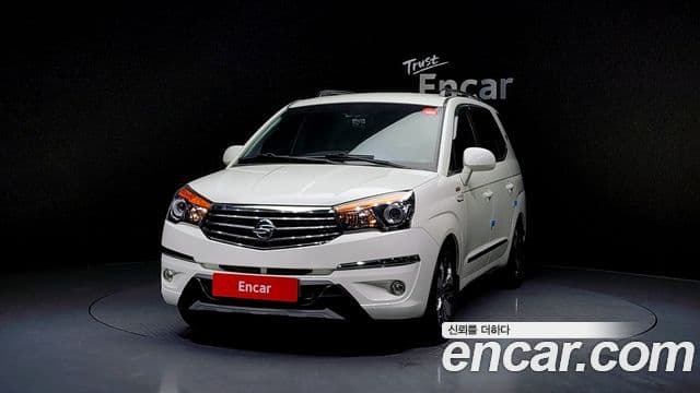 KG모빌리티(SsangYong) Korando 투리스모 4WD TX 9인승, 2016 3