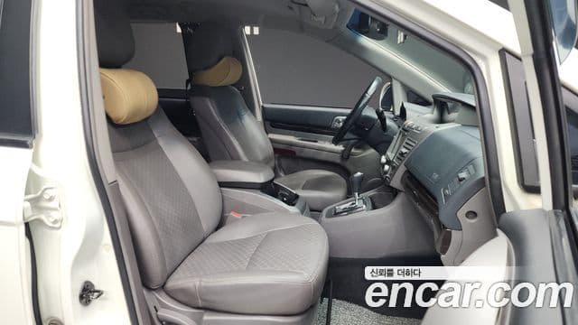 KG모빌리티(SsangYong) Korando 투리스모 4WD TX 9인승, 2016 11