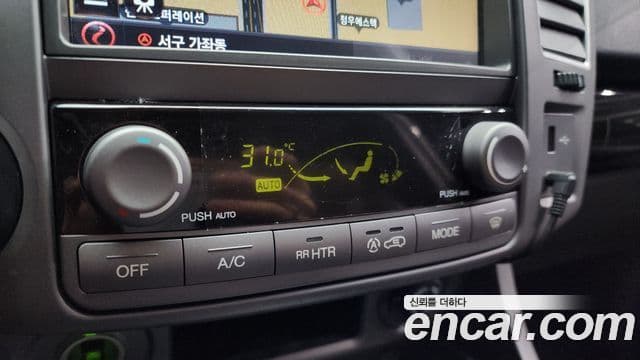 KG모빌리티(SsangYong) Korando 투리스모 4WD TX 9인승, 2016 17