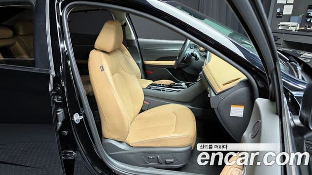 Hyundai Sonata гибрид (DN8) Inspiration, 2023 12