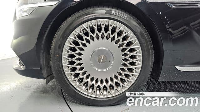 Genesis G90 Premium Luxury, 2020 все фото