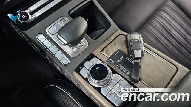 Genesis G90 Premium Luxury, 2020 9