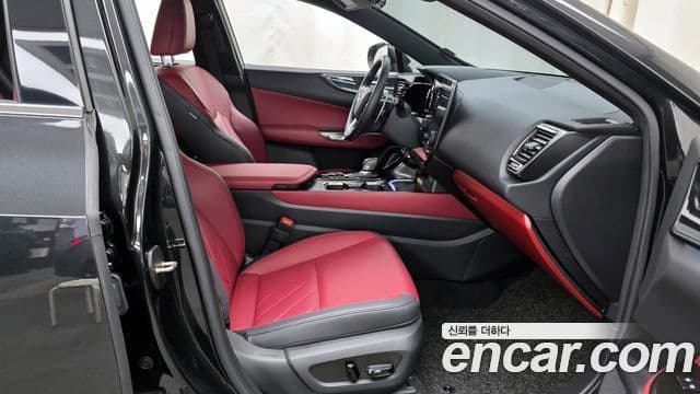 Lexus NX350h 2세대 Premium, 2025 11