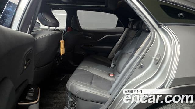 Toyota 크라운 кроссовер, 2024 13