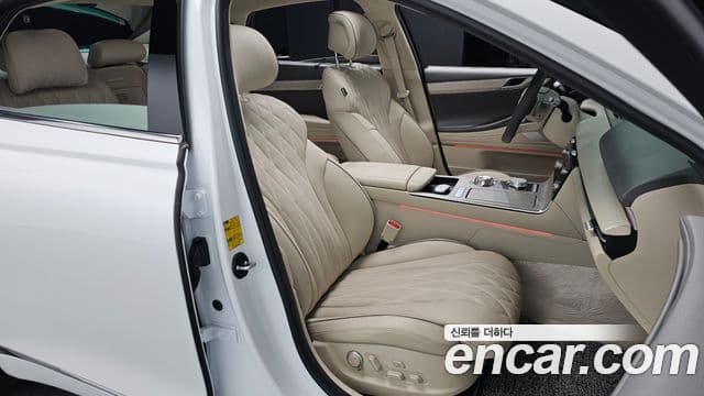 Genesis G80 (RG3) бензин 2.5 турбо AWD, 2025 10