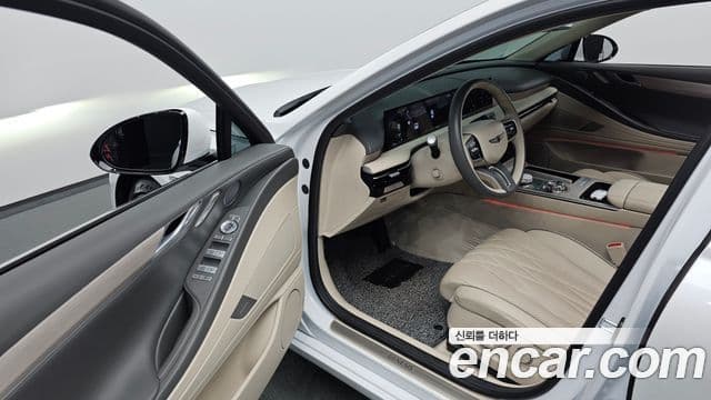 Genesis G80 (RG3) бензин 2.5 турбо AWD, 2025 11