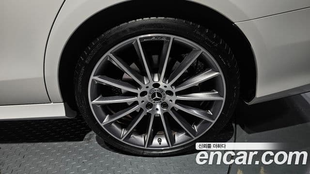 Mercedes-Benz E-класс W213 AMG Line, 2021 все фото