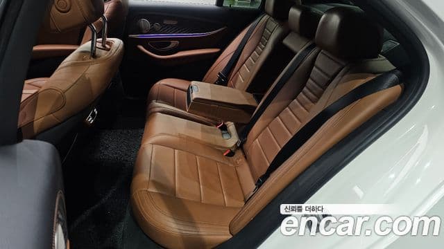 Mercedes-Benz E-класс W213 AMG Line, 2021 13