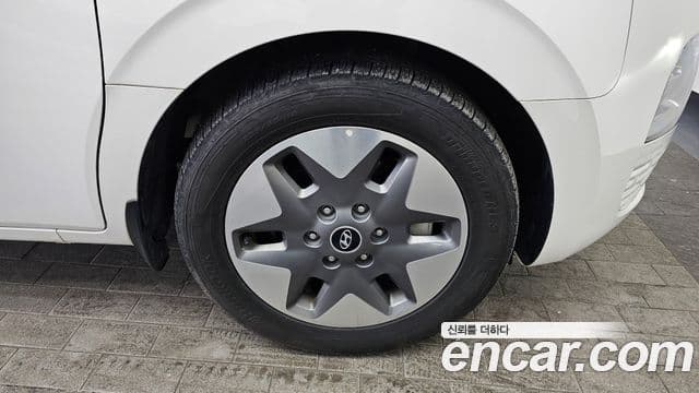 Hyundai Staria Modern, 2024 все фото