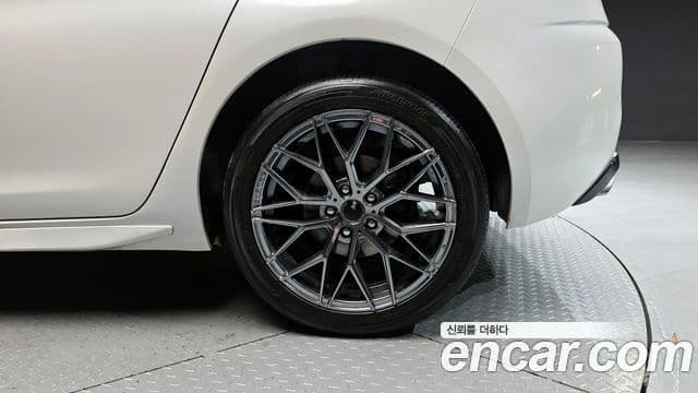 Peugeot 308 2세대 1.6 BlueHDi GT Line, 2018 все фото