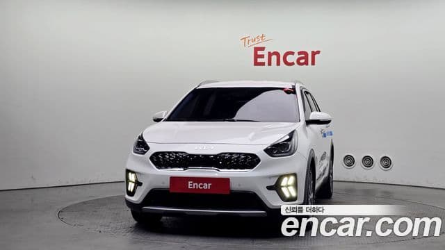 Kia The / новый New Niro Signature, 2022 3