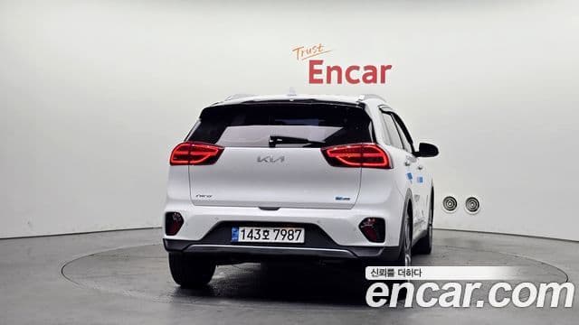 Kia The / новый New Niro Signature, 2022 4