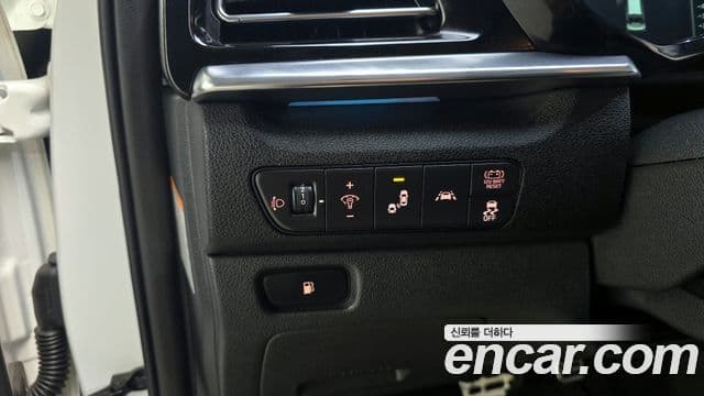 Kia The / новый New Niro Signature, 2022 13