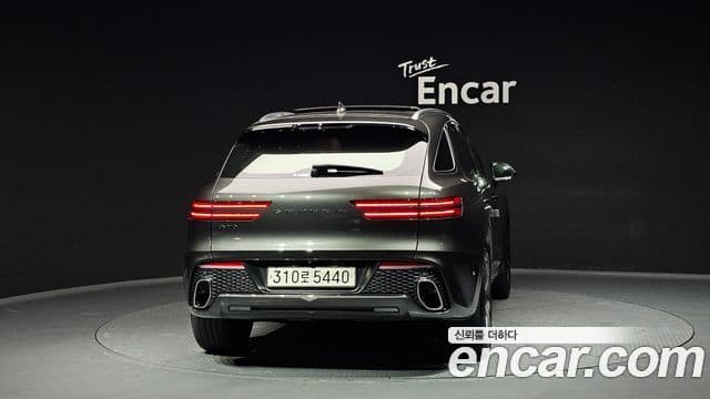 Genesis GV70, 2023 4