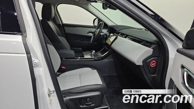Land Rover Range Rover Velar 2.0 P250 Dynamic SE, 2025 3