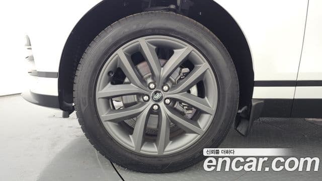 Land Rover Range Rover Velar 2.0 P250 Dynamic SE, 2025 9