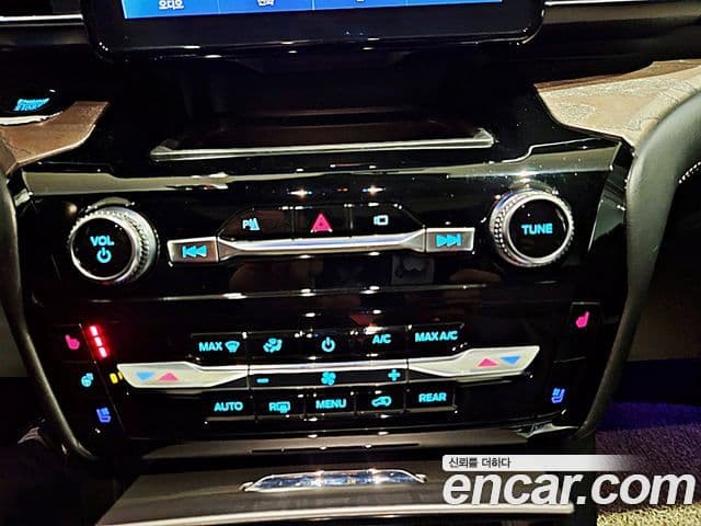 Ford Explorer 6세대 3.0 Platinum 4WD, 2022 14