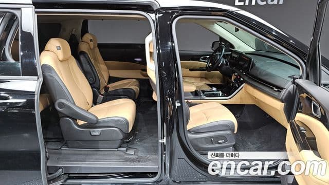 Kia Carnival 4세대 Signature, 2022 11