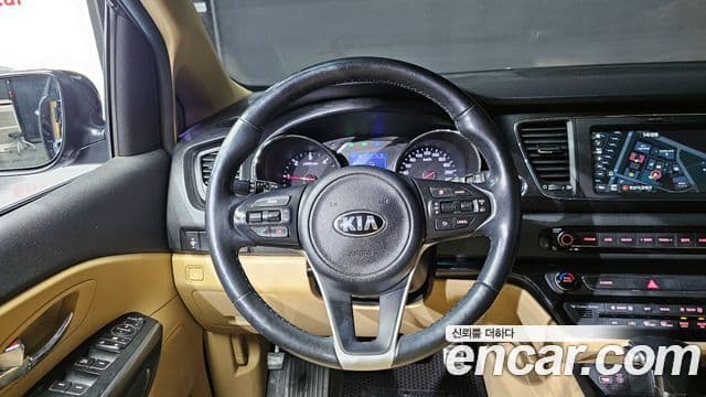 Kia All New Carnival Luxury, 2017 13